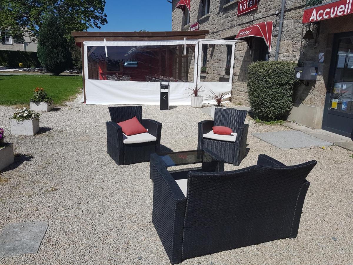 Auberge Le Guinefort Lehon Exterior photo
